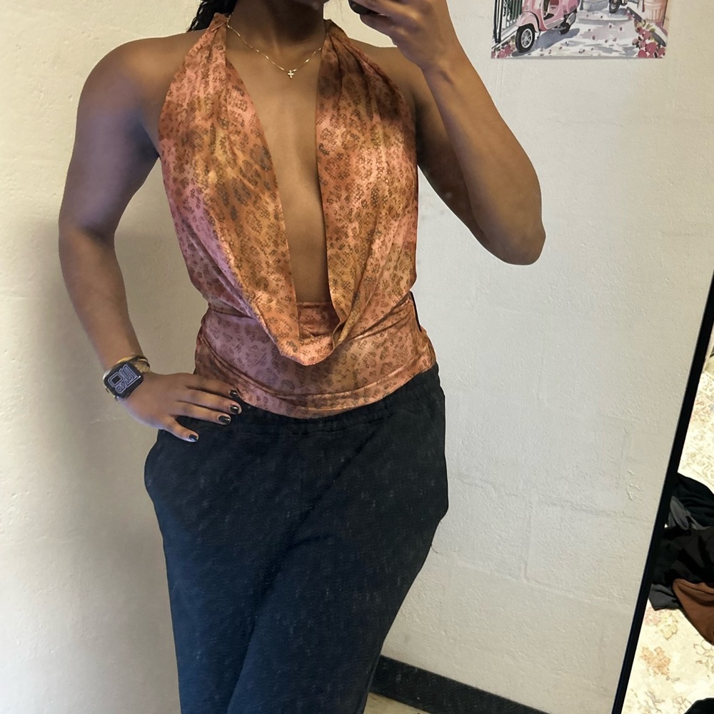 Halter top Backless